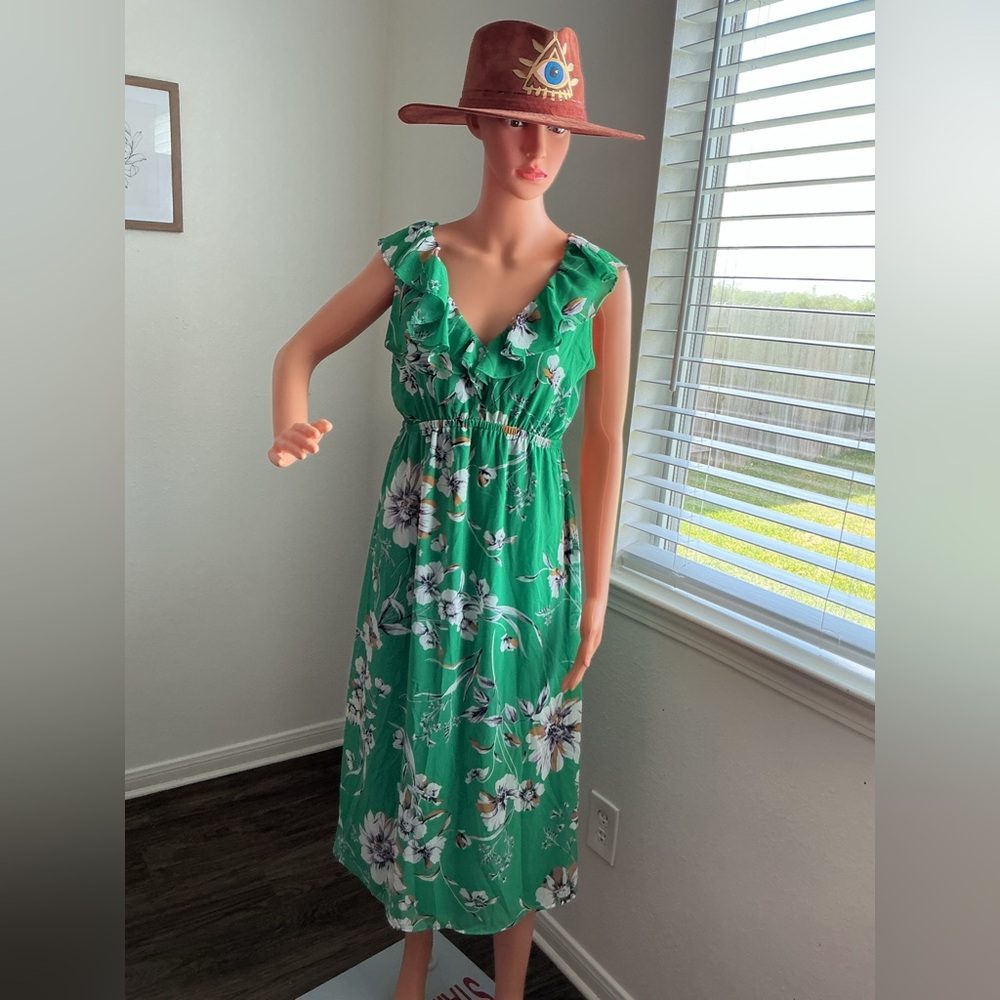 Maurices Floral Midi Dress Green Ruffle V-Neck Size M - Picture 2 of 8